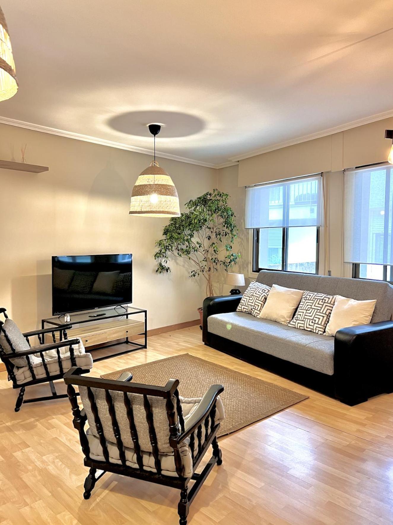 Ferrymill House - Apartamento Turistico Castro Urdiales Exteriör bild